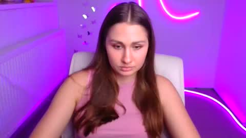 Snapshot of lora_kisses chatting on 11-11-25, 01:33 Lora online show from 11-11-25, 01:33