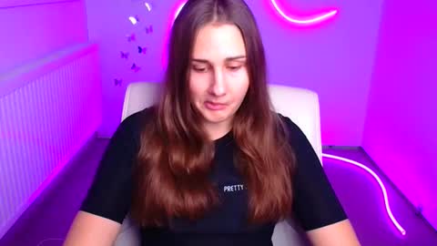 Snapshot of lora_kisses chatting on 11-15-25, 12:23 Lora online show from 11-15-25, 12:23