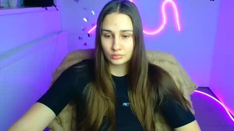 Snapshot of lora_kisses chatting on 02-26-26, 12:37 Lora online show from 02-26-26, 12:37