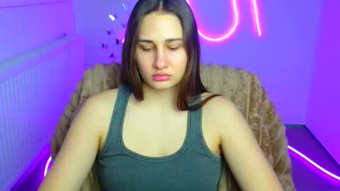 Snapshot of lora_kisses chatting on 03-06-26, 06:43 Lora online show from 03-06-26, 06:43