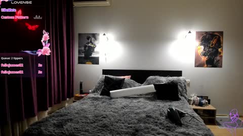 Lora online show from 01-09-25, 04:17