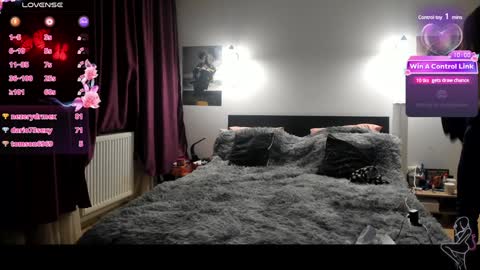 Lora online show from 01-15-25, 03:29