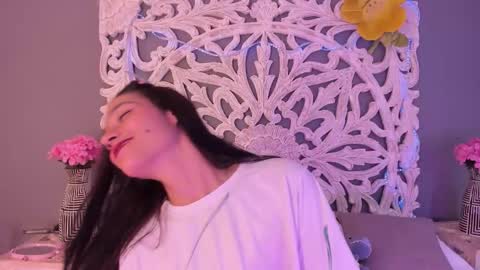 Snapshot of loraineblake chatting on 03-16-26, 01:04 loraineblake online show from 03-16-26, 01:04