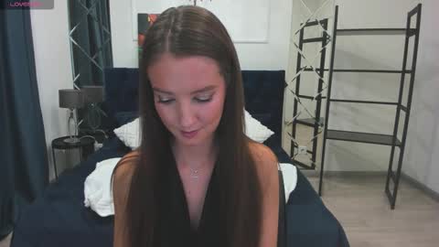 Snapshot of lorasunny chatting on 10-15-25, 08:25 Ur sensual Lora online show from 10-15-25, 08:25
