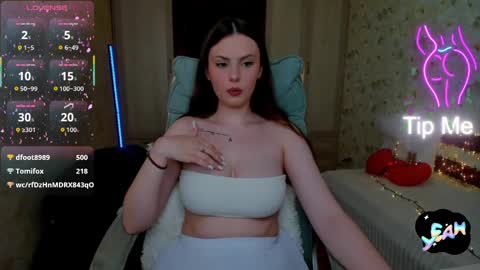 Snapshot of loratempt chatting on 06-04-26, 04:57 Lorik online show from 06-04-26, 04:57