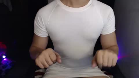 Snapshot of lord_of_cum69 chatting on 05-03-26, 12:16 Macky online show from 05-03-26, 12:16