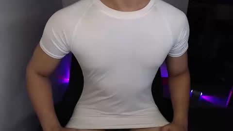 Snapshot of lord_of_cum69 chatting on 05-22-26, 01:35 Macky online show from 05-22-26, 01:35