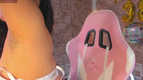 lore_rey online show from 04-21-26, 03:24