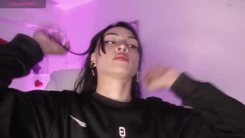 LORELI online show from 03-01-26, 03:52