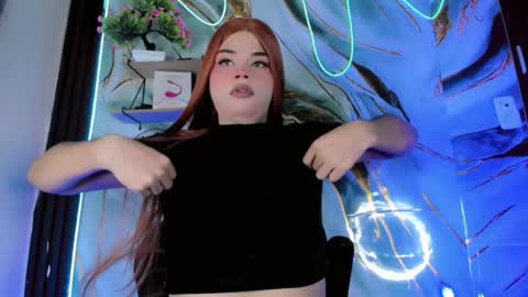 Snapshot of lorems_ chatting on 11-12-25, 11:10 lorems_ online show from 11-12-25, 11:10