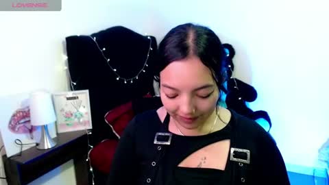 Loren online show from 06-27-26, 06:46