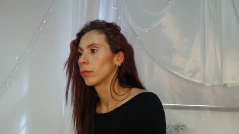 Snapshot of loren_queen_ chatting on 07-01-26, 02:29 Loren online show from 07-01-26, 02:29