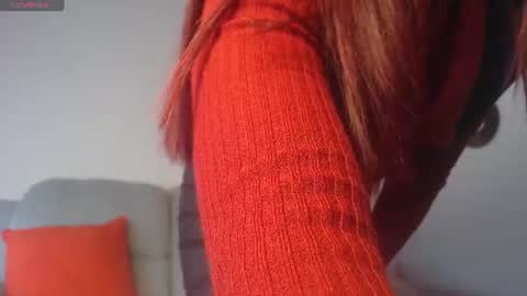 Snapshot of loren_queen_ chatting on 08-03-26, 02:00 Loren online show from 08-03-26, 02:00