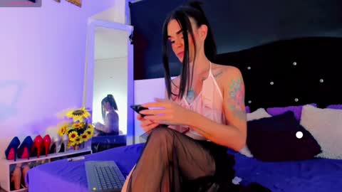 Snapshot of lorena_capelli_ chatting on 12-25-24, 06:52 lesly lorena online show from 12-25-24, 06:52