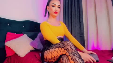 Snapshot of lorena_capelli_ chatting on 10-08-25, 03:04 lesly lorena online show from 10-08-25, 03:04