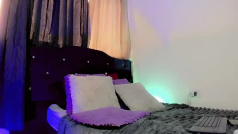 lesly lorena online show from 03-27-26, 07:46