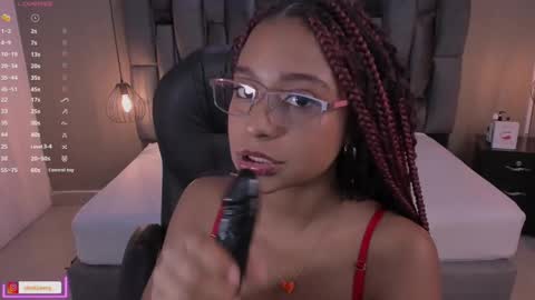 Snapshot of lorena_vieira_ chatting on 03-05-25, 05:08 Lorena Vieira online show from 03-05-25, 05:08