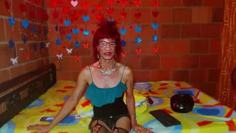 Snapshot of lorenacapelli chatting on 01-23-25, 11:15 Lorena Capelli online show from 01-23-25, 11:15