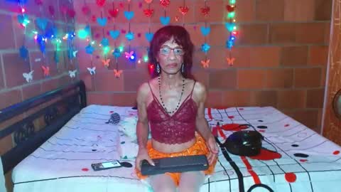Snapshot of lorenacapelli chatting on 01-30-25, 01:00 Lorena Capelli online show from 01-30-25, 01:00