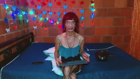 Snapshot of lorenacapelli chatting on 02-19-25, 02:01 Lorena Capelli online show from 02-19-25, 02:01