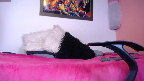 Snapshot of lorenajoness chatting on 03-08-25, 04:17 Lorena online show from 03-08-25, 04:17