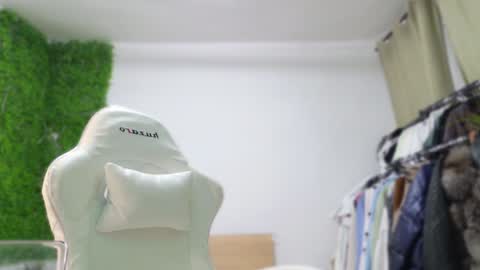 Amelia online show from 01-21-25, 08:00