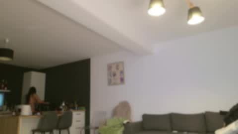 Amelia online show from 10-10-25, 05:39