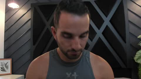 Snapshot of lorenzo_walker_ chatting on 01-14-25, 08:26 L O R E N Z O Thumbs Up help online show from 01-14-25, 08:26