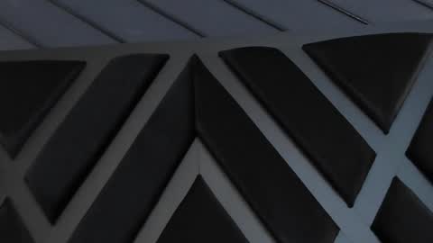 Snapshot of lorenzo_walker_ chatting on 01-14-25, 11:27 L O R E N Z O Thumbs Up help online show from 01-14-25, 11:27