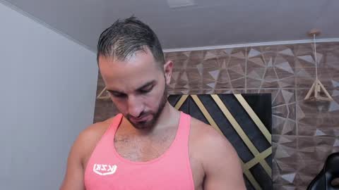 Snapshot of lorenzo_walker_ chatting on 01-30-25, 05:39 L O R E N Z O Thumbs Up help online show from 01-30-25, 05:39