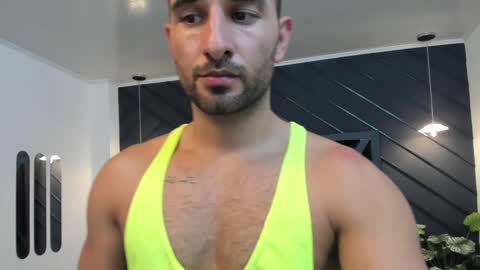 Snapshot of lorenzo_walker_ chatting on 02-06-25, 06:02 L O R E N Z O Thumbs Up help online show from 02-06-25, 06:02