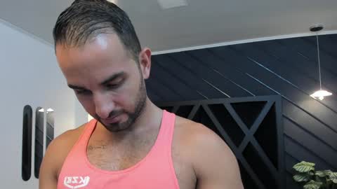 Snapshot of lorenzo_walker_ chatting on 02-07-25, 05:29 L O R E N Z O Thumbs Up help online show from 02-07-25, 05:29