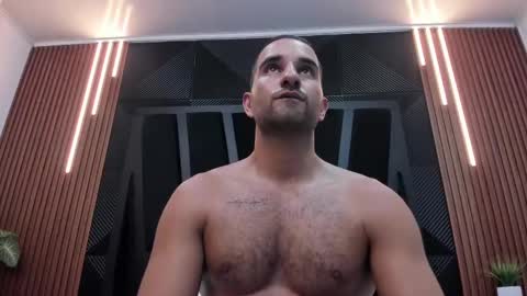 Snapshot of lorenzo_walker_ chatting on 03-11-25, 09:48 L O R E N Z O Thumbs Up help online show from 03-11-25, 09:48