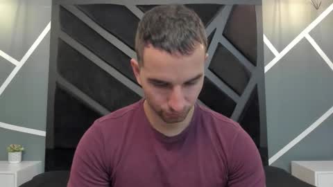 Snapshot of lorenzo_walker_ chatting on 09-09-25, 05:23 L O R E N Z O Thumbs Up help online show from 09-09-25, 05:23