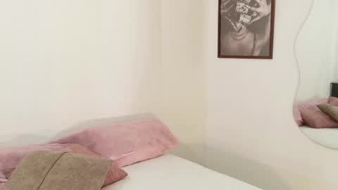Loretahorny25 online show from 06-26-26, 05:17