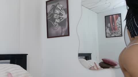 Loretahorny25 online show from 07-16-26, 01:50