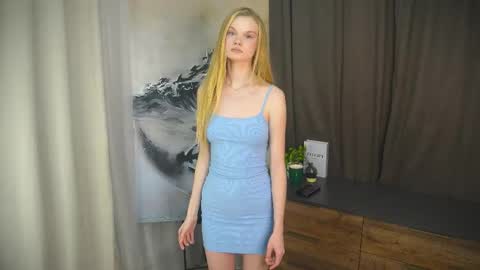 Hello my name Nika Im glad to see you in my room online show from 10-24-25, 01:35