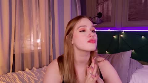 Snapshot of lori_mason chatting on 12-06-24, 12:45 Lori online show from 12-06-24, 12:45