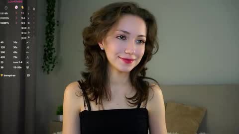 Naomi online show from 11-21-25, 09:13