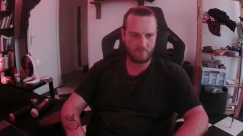 Snapshot of lorigon06 chatting on 09-13-25, 05:29 Lorigon online show from 09-13-25, 05:29