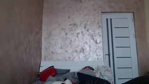 LorraGrey online show from 11-17-25, 12:00