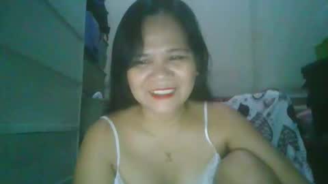 Snapshot of lorraine_cola chatting on 04-14-26, 10:43 Lorraine online show from 04-14-26, 10:43