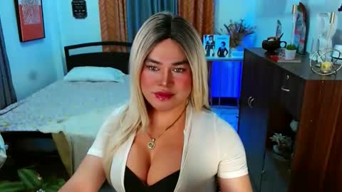 Snapshot of los_bondad chatting on 03-11-26, 11:38 Los online show from 03-11-26, 11:38