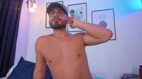 Snapshot of los_juanes chatting on 01-09-25, 10:52 JUAN  JUAN online show from 01-09-25, 10:52