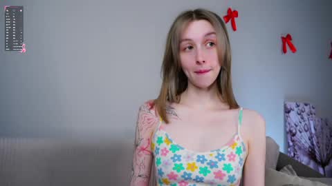 Snapshot of lost_mymind chatting on 04-28-26, 02:27 Jess online show from 04-28-26, 02:27