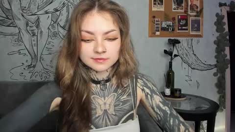 Snapshot of lostallice chatting on 01-09-26, 05:10 lostallice online show from 01-09-26, 05:10