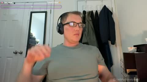 Snapshot of lostandlonelysoul chatting on 03-30-26, 04:02 Hazemir online show from 03-30-26, 04:02