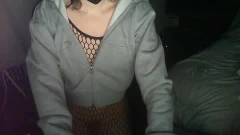 lostb0y98 online show from 12-20-25, 04:08