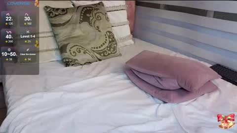 Snapshot of lou_rosse chatting on 12-19-24, 11:35  Lou Rosse  online show from 12-19-24, 11:35