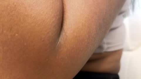 Snapshot of lou_rosse chatting on 12-27-24, 05:59  Lou Rosse  online show from 12-27-24, 05:59